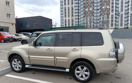 Mitsubishi Pajero IV, 2013 год, 2 400 000 рублей, 6 фотография