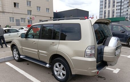 Mitsubishi Pajero IV, 2013 год, 2 400 000 рублей, 14 фотография