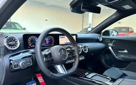 Mercedes-Benz A-Класс, 2024 год, 4 680 000 рублей, 10 фотография