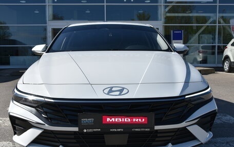 Hyundai Elantra, 2023 год, 2 250 000 рублей, 2 фотография