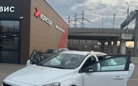Volvo V40 Cross Country I, 2014 год, 2 000 000 рублей, 6 фотография