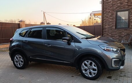 Renault Kaptur I рестайлинг, 2016 год, 1 300 000 рублей, 2 фотография