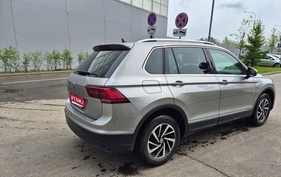 Volkswagen Tiguan II, 2018 год, 2 189 000 рублей, 1 фотография