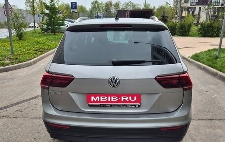 Volkswagen Tiguan II, 2018 год, 2 189 000 рублей, 8 фотография