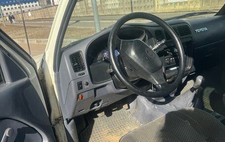 Toyota Hilux VI, 1999 год, 2 500 000 рублей, 22 фотография