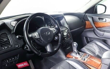 Infiniti QX70, 2017 год, 2 883 000 рублей, 14 фотография