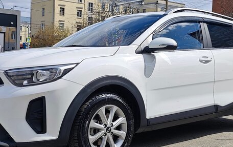KIA Stonic, 2019 год, 2 050 000 рублей, 2 фотография
