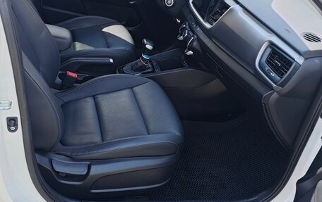 KIA Stonic, 2019 год, 2 050 000 рублей, 14 фотография