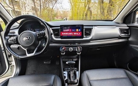 KIA Stonic, 2019 год, 2 050 000 рублей, 32 фотография