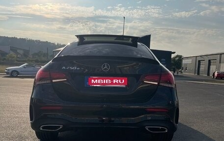 Mercedes-Benz A-Класс, 2022 год, 3 180 000 рублей, 4 фотография