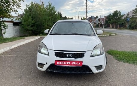 KIA Rio II, 2011 год, 450 000 рублей, 1 фотография