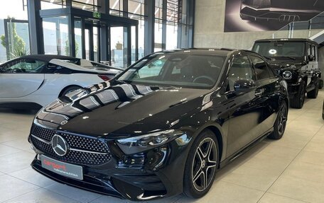 Mercedes-Benz A-Класс, 2023 год, 4 380 000 рублей, 3 фотография