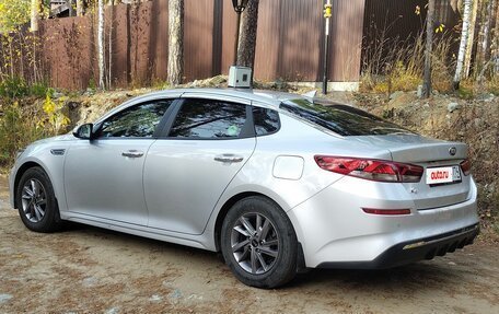 KIA K5 II, 2019 год, 2 100 000 рублей, 5 фотография