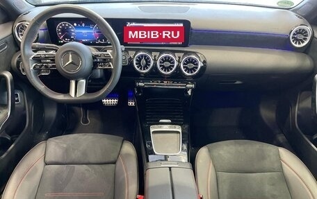 Mercedes-Benz A-Класс, 2023 год, 4 380 000 рублей, 10 фотография