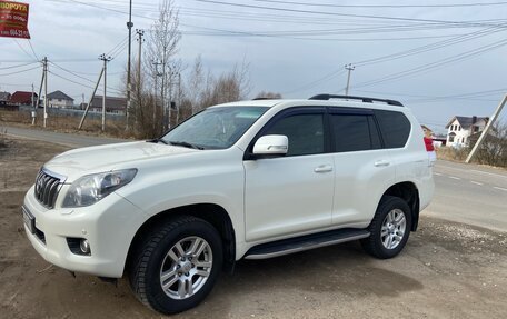 Toyota Land Cruiser Prado 150 рестайлинг 2, 2012 год, 2 500 000 рублей, 3 фотография
