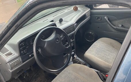 Daewoo Nexia I рестайлинг, 2003 год, 95 000 рублей, 5 фотография