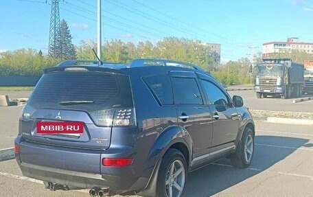 Mitsubishi Outlander III рестайлинг 3, 2008 год, 1 150 000 рублей, 8 фотография