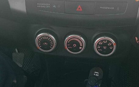 Mitsubishi Outlander III рестайлинг 3, 2008 год, 1 150 000 рублей, 9 фотография