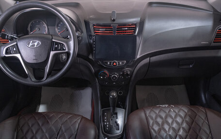 Hyundai Solaris II рестайлинг, 2015 год, 879 000 рублей, 10 фотография