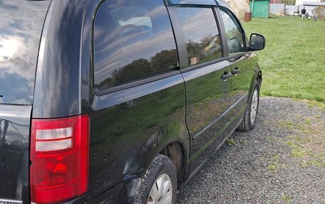 Chrysler Town & Country V рестайлинг, 2007 год, 850 000 рублей, 4 фотография