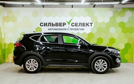 Hyundai Tucson III, 2018 год, 2 100 000 рублей, 8 фотография