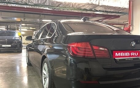 BMW 5 серия, 2011 год, 1 990 000 рублей, 17 фотография