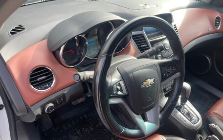 Chevrolet Cruze II, 2012 год, 950 000 рублей, 13 фотография
