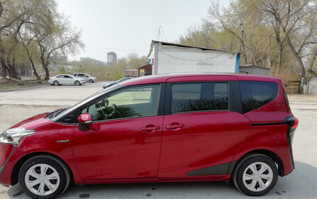 Toyota Sienta II, 2019 год, 1 775 000 рублей, 2 фотография