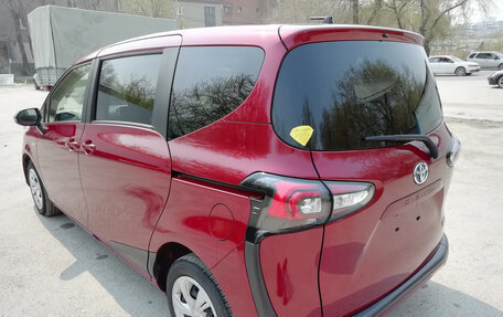 Toyota Sienta II, 2019 год, 1 775 000 рублей, 3 фотография