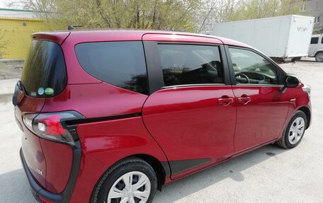Toyota Sienta II, 2019 год, 1 775 000 рублей, 5 фотография