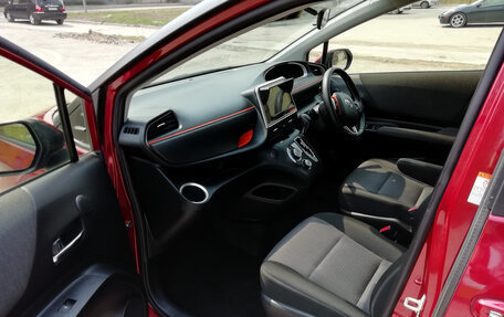 Toyota Sienta II, 2019 год, 1 775 000 рублей, 11 фотография