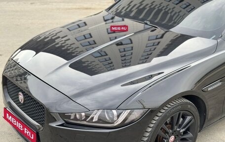 Jaguar XE I рестайлинг, 2016 год, 1 900 000 рублей, 5 фотография