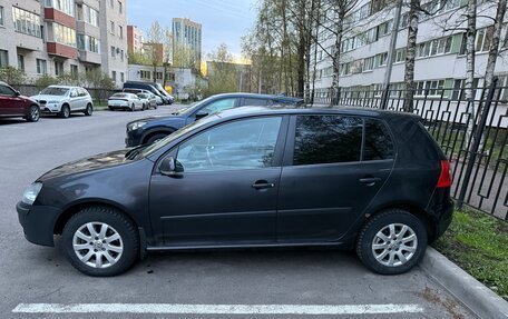 Volkswagen Golf V, 2004 год, 600 000 рублей, 3 фотография