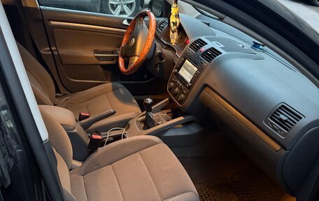 Volkswagen Golf V, 2004 год, 600 000 рублей, 7 фотография