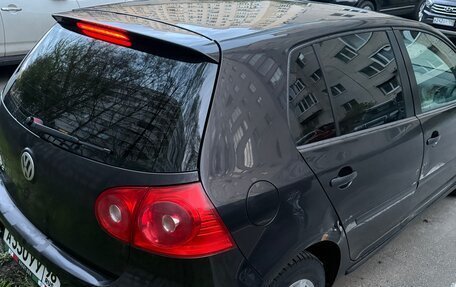 Volkswagen Golf V, 2004 год, 600 000 рублей, 5 фотография