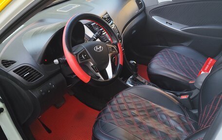Hyundai Solaris II рестайлинг, 2015 год, 785 000 рублей, 11 фотография