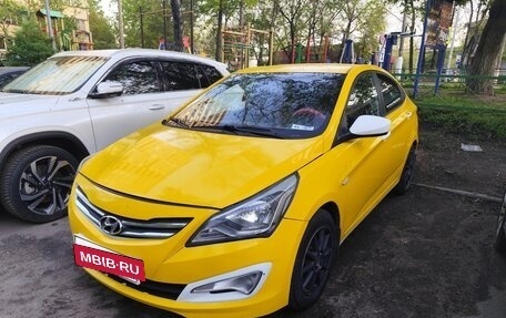 Hyundai Solaris II рестайлинг, 2015 год, 785 000 рублей, 2 фотография