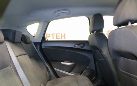 Opel Astra J, 2010 год, 689 000 рублей, 11 фотография