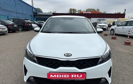 KIA Rio IV, 2020 год, 1 575 000 рублей, 7 фотография