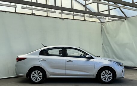 KIA Rio IV, 2019 год, 1 385 000 рублей, 10 фотография