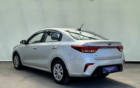 KIA Rio IV, 2019 год, 1 385 000 рублей, 6 фотография