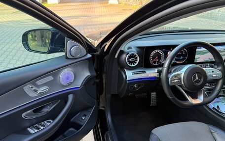 Mercedes-Benz E-Класс, 2019 год, 4 100 000 рублей, 12 фотография