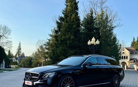 Mercedes-Benz E-Класс, 2019 год, 4 100 000 рублей, 21 фотография