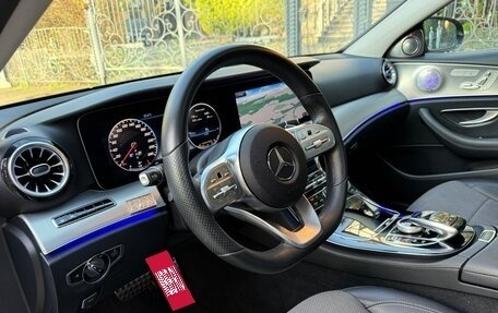 Mercedes-Benz E-Класс, 2019 год, 4 100 000 рублей, 9 фотография