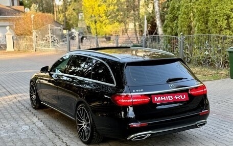 Mercedes-Benz E-Класс, 2019 год, 4 100 000 рублей, 19 фотография