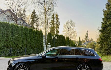 Mercedes-Benz E-Класс, 2019 год, 4 100 000 рублей, 20 фотография