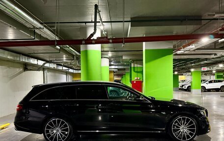 Mercedes-Benz E-Класс, 2019 год, 4 100 000 рублей, 26 фотография