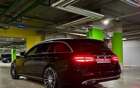 Mercedes-Benz E-Класс, 2019 год, 4 100 000 рублей, 39 фотография