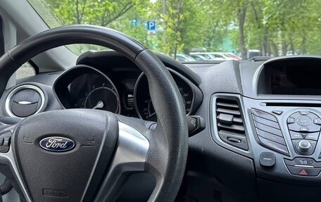 Ford Fiesta, 2015 год, 850 000 рублей, 12 фотография