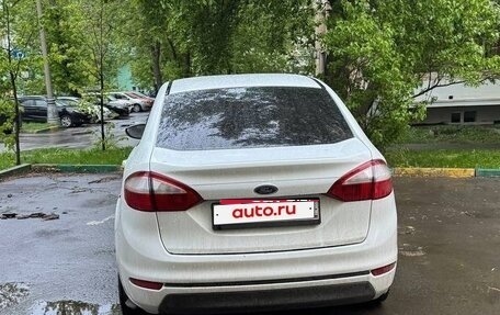 Ford Fiesta, 2015 год, 850 000 рублей, 3 фотография